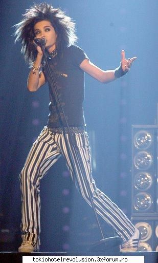 bill imi plac pantalonii lui