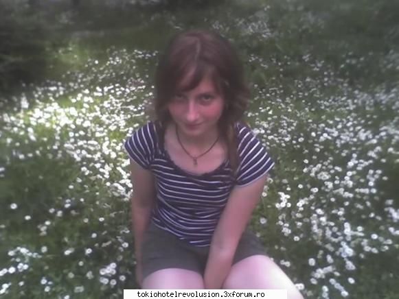 lil' ugleeh mhe! aici intre parcuri 'camp [camp fras era portziune iarba floricele nah facut poza]