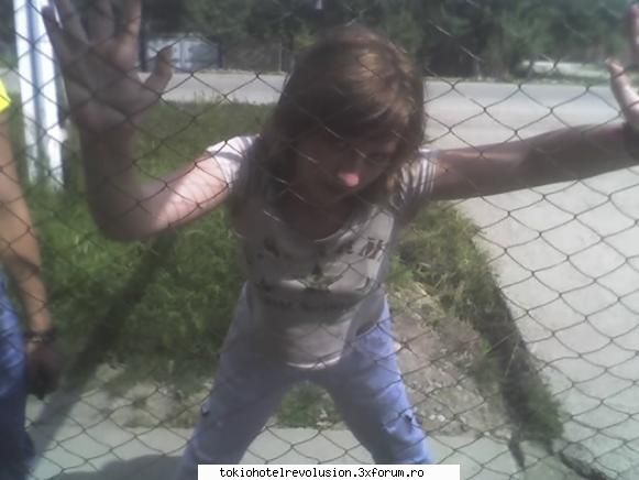 lil' ugleeh mhe! poze noifacute azil frend