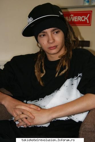 tom exact mai gramada poze