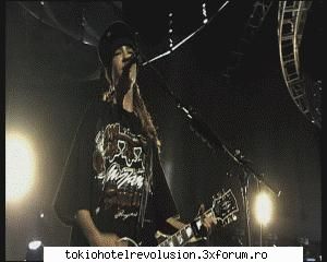 tom i'm melting over here fie animatie nuj are merge:-l