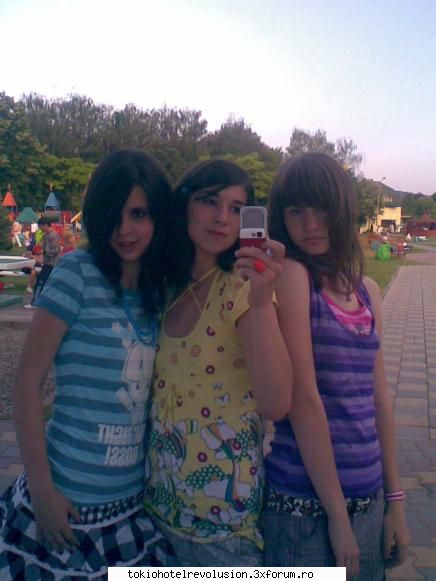 just me.^^i`m phantom thnx mymy uite poza noua..de petrecerea an...
