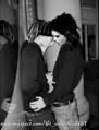 kaulitz twins sau mai poos imi cer scooze...