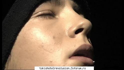 cik tom` hot...