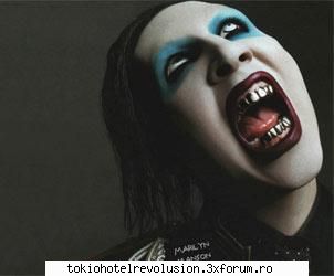 marilyn manson bhey...ce zic..place muzik lui...gen dak uit mult el..nu cred bnnu miash dorii sa-l