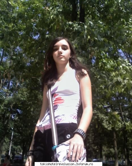 icecream gata ....gata nu`s fabrica poze....eu genu` care face 500 poze alege 5..asa n`am multe...