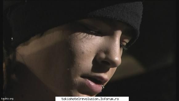 tom can lick him??
