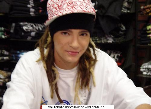 tom ador sapca asta