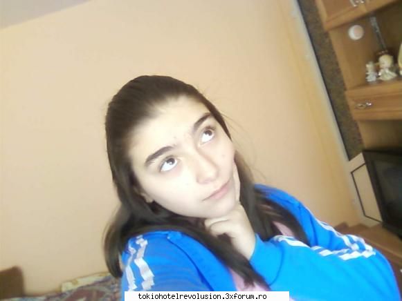 just speriatzi. plz ani num alexandra stat timp numai spectator