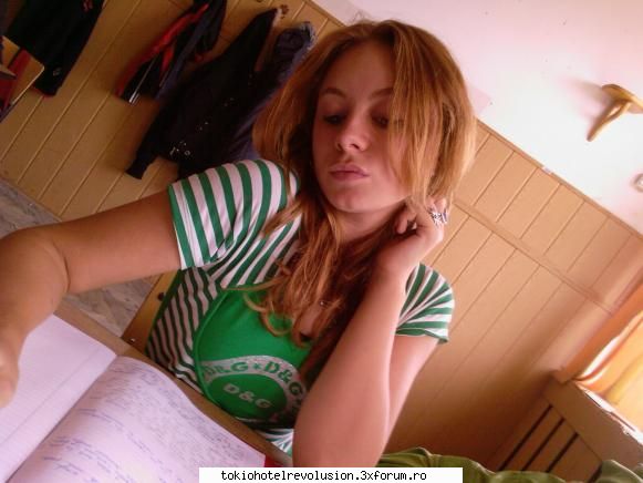 ..:) nevoie raza atinga alunge din nori`. :-< ***Cea mai tare semnatura***