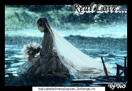real love sunt mama copilului lui venea cred...era batea joc numai sa-l bill langa mn?..m-am uitat