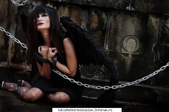 real love scurt coltul gurii fir de  sange ramas poos mana gura m-am ridicat uitandu-ma
