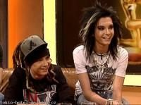 tokio hotel funny qoutes tare ...ce simpatic tom   ....ce   asteptam a3a  parte