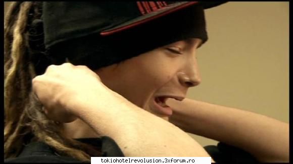 tom aaa :-s