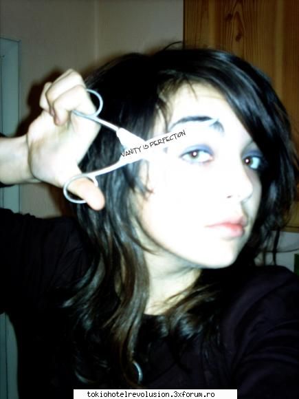 catalina asta poza foarteee aiurea