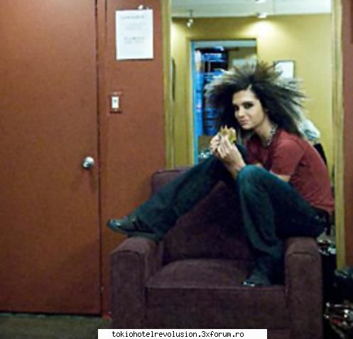 bill :>ce buze are ;d..