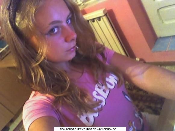 esti superrrr simaptik ..!! mai pune pozeeeee :x:x
