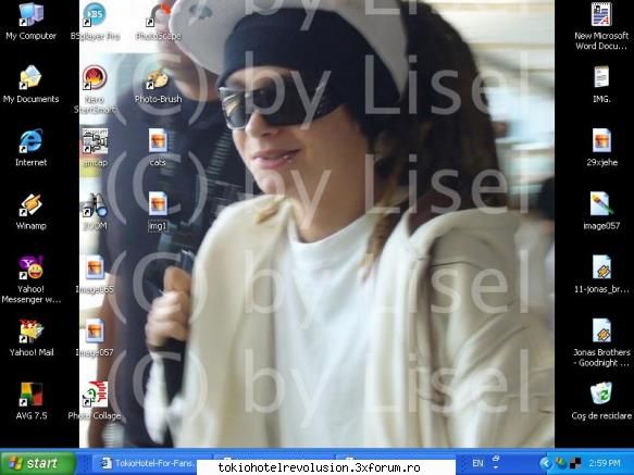cum arata desktopul vostru nu-mi pasa:-w cere-i poza buun..si desktopu` meu arata asa.nimic iesit