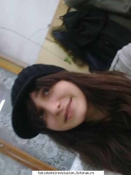 elisukayu     descar celalalte care vada fataul aici fata proasta