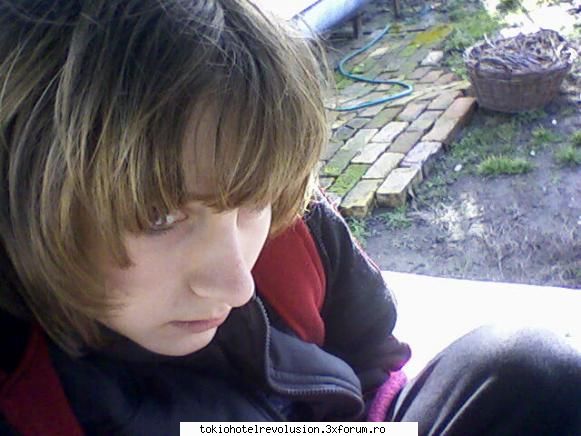 lil' ugleeh mhe! ihih multumesc pacat baiatul care imi place crede acelasi lucru