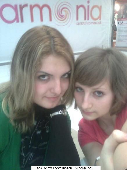 lil' ugleeh mhe! aici sunt prietena [nichol]