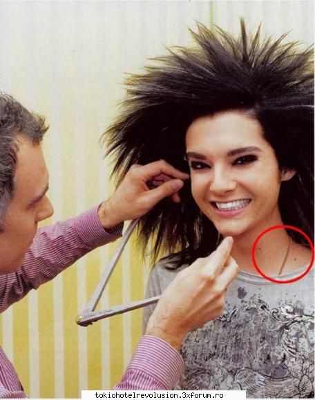 funn with bill vine acum^^t: bill naiba iti face ala?b: imi masoara zambetul pentru?b: mi-a zis