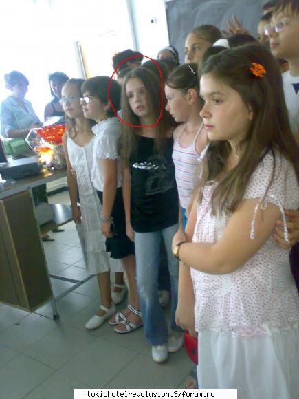 nebuna toti tampitii mei  colegi rahat bale gura imi vine omor fost singura blugii imi place