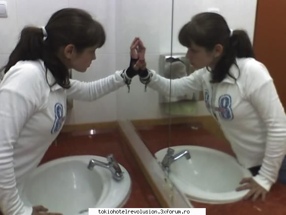 :*:*:* (^_^) who she?