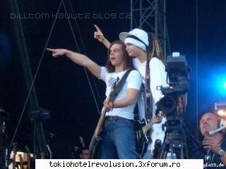tokio hotel cat putut rad cand vazut poza asta: