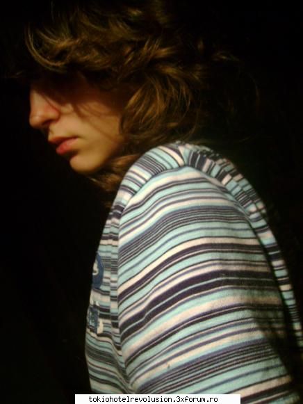 cunoastem! meu? pot intr ce? esti emo nu?.____. *hiss growl*