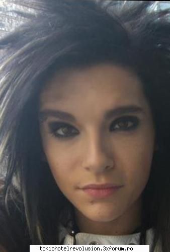 cunoastem! sal sal sunt roxana ani sunt fana tokio hotel mai ales bill....  