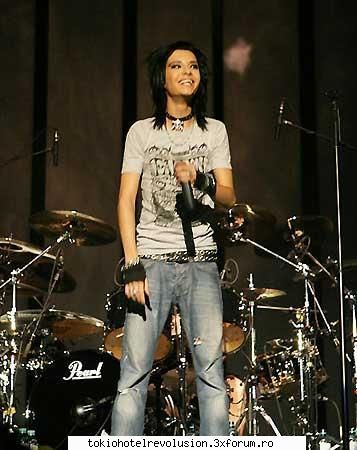 pamela azi avem concert! uitatzi nextb: ma? adik cine impiedici mio trag ea? api...yo yo..sh`