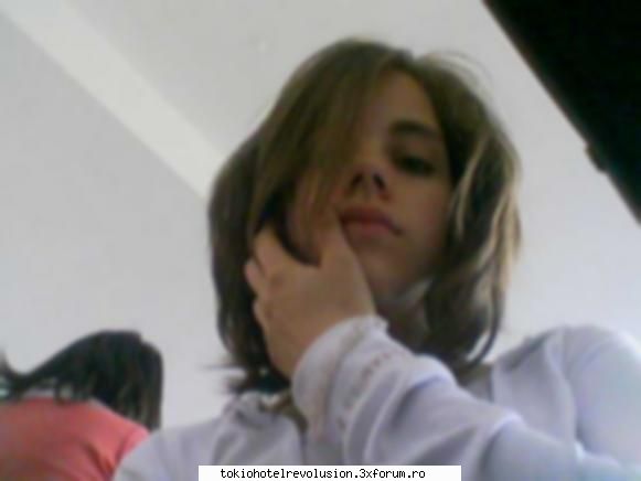 still kid:) mdah, poate face copil cat poate cuminte ora [ce ora][radu doesn't know, adormise