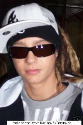 tom..in umbra fratelui sau? noi nikiodata fii umbta lui bill oarecum presa,, ..... deoarece este