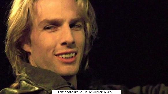viatza asta...mai bine eram:( akum, akum ..sa pun poze noile personaje eric: vampir destul frumos,