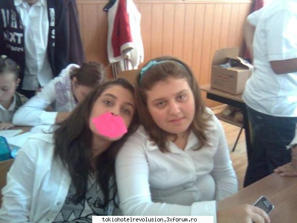 *A U R O L A C A* - thnx flavia at school with my friend - Fotografii cu utilizatorii