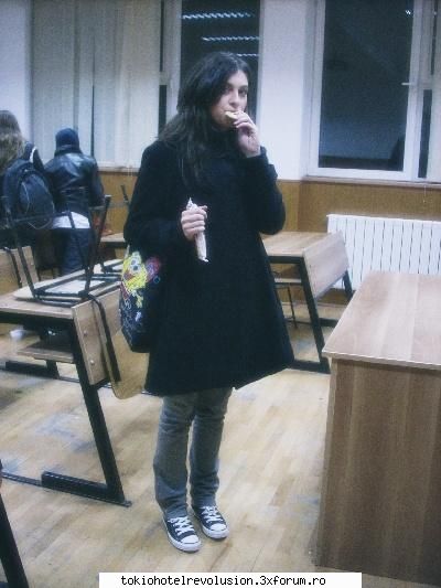 *A U R O L A C A* - saru`mainileee madame ; cee fata de tampita am :-j - Fotografii cu utilizatorii