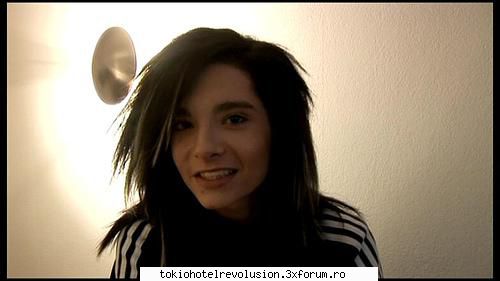 :rotfl:  :d  :d este atat de ..nici nu mai am cuvinte ...