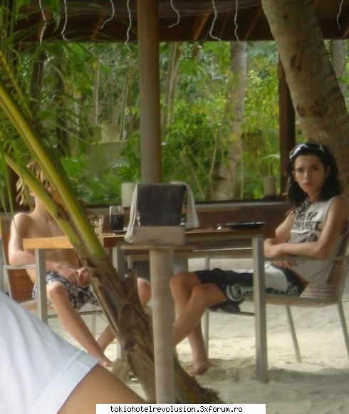Bill-natural - at the bich......moa c corp sexy are tom....adek - Bill Kaulitz