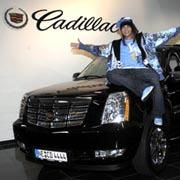 Cadillac Escalade - masina lui - i se potriveste masina - Arhiva Privata / Private Archive