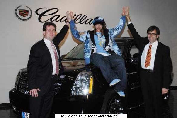 Cadillac Escalade - masina lui - ale_xandra - Arhiva Privata / Private Archive