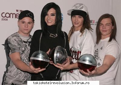 Dark tears - hey noi mai asteptam mult nextul - Fan Fiction