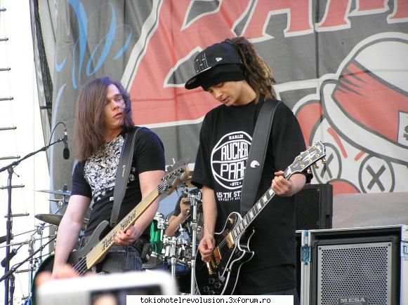 Fun with tom - Tom: you know..ma old pal Geo' ...tre sa ma - Tom Kaulitz