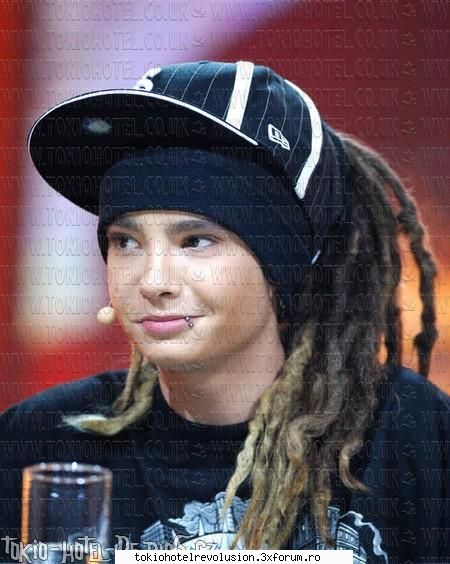 Fun with tom - k sa pun si eu una reporterul domnule kaulitz - Tom Kaulitz