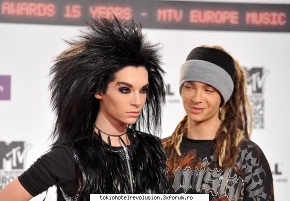 Fun with tom - T: psst! B: ..... X: superb bill, asa, uita-te - Tom Kaulitz