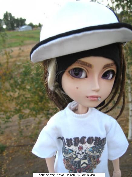 Fun with tom - T: cine e aceasta piticanie? B: tu in miniatura - Tom Kaulitz