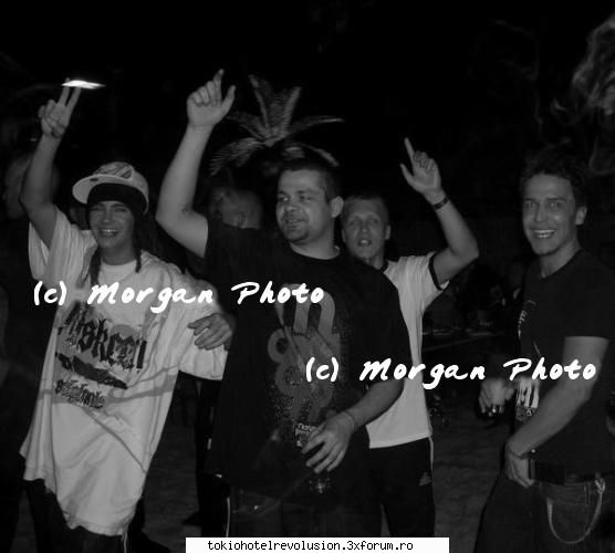 Fun with tom - T: peace, man, peace ;) D: you got it X: don't - Tom Kaulitz