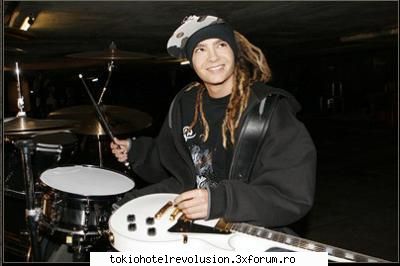 Fun with tom - Tom: muhahahaha...sa vedem noi cine ia premiu pt - Tom Kaulitz