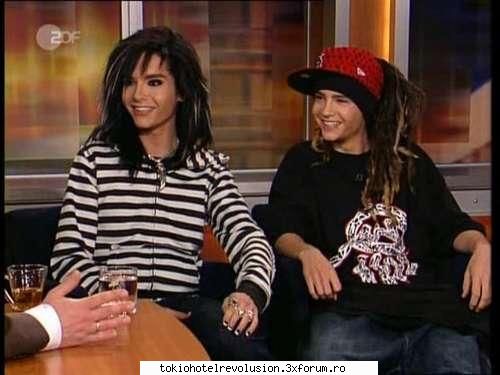 Fun with tom - Bill:"Haide////toata loomea canta q mine...!!!" - Tom Kaulitz