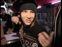 Fun with tom - Gustav:"Hai...beyyy...chiar asa?!?,,,nu te - Tom Kaulitz